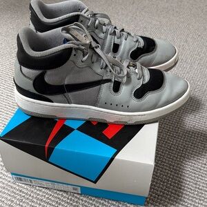 Nike Travis Scott Attack sneakers